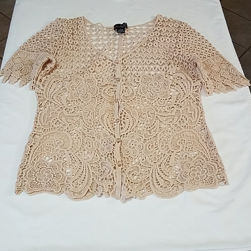 Cream Lace Crochet Top